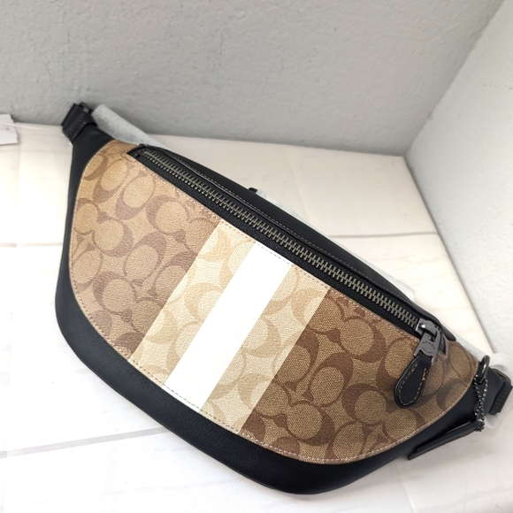 NWT Coach CQ038 Warren Belt Bag Blocked Signature Canvas With Varsity Stripe - Picture 1 of 4